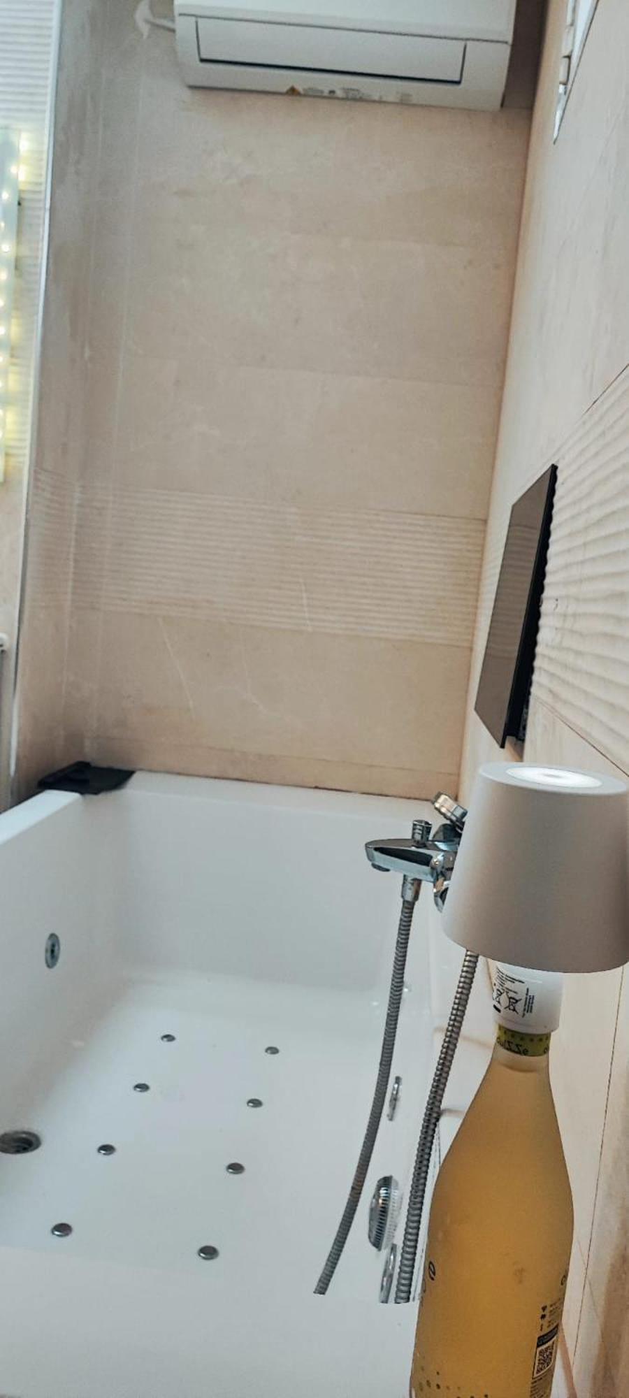 Malaga Jacuzy Apartment Ngoại thất bức ảnh